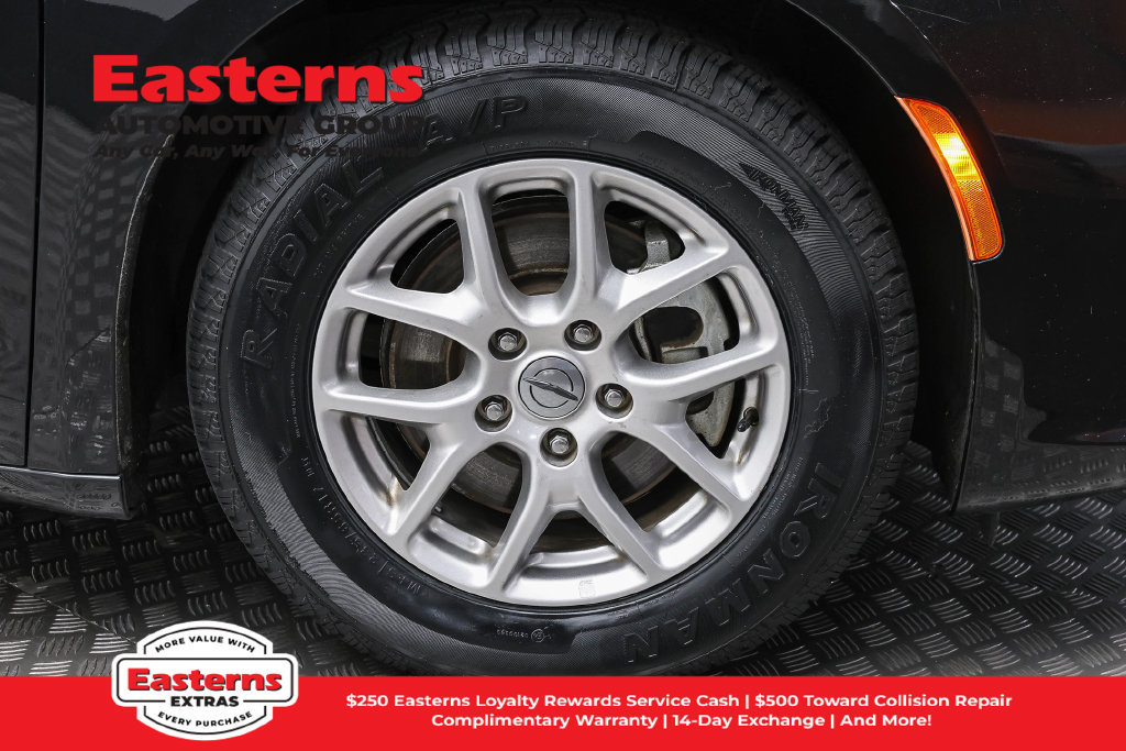 Used 2023 Chrysler Pacifica Touring-L FWD image 33