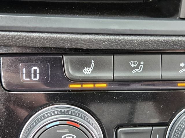 Used 2019 Volkswagen Jetta R-Line FWD image 21