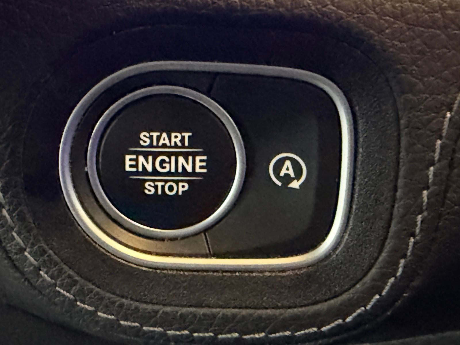 Used 2024 Mercedes-Benz GLE 450 4MATIC image 32