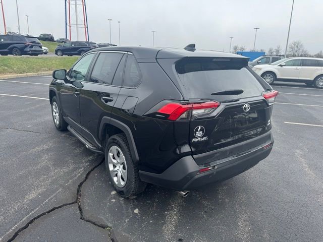 Used 2023 Toyota RAV4 LE image 5