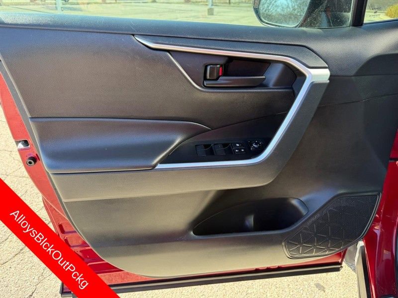Used 2024 Toyota RAV4 LE image 19
