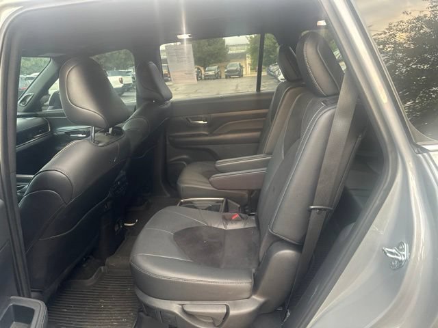 Used 2025 Toyota Grand Highlander AWD Hybrid image 10