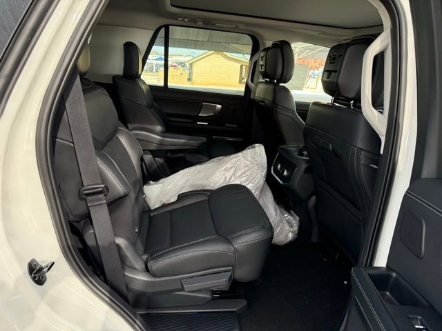 New 2026 Ford Expedition Platinum w/ Driver's Package image 10