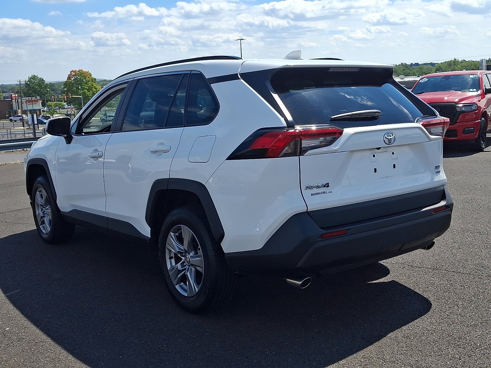 Used 2024 Toyota RAV4 XLE w/ Convenience Package AWD/4WD image 4