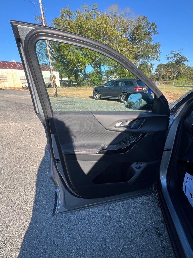 New 2026 Chevrolet Equinox RS w/ LPO, Floor Liner Package image 10