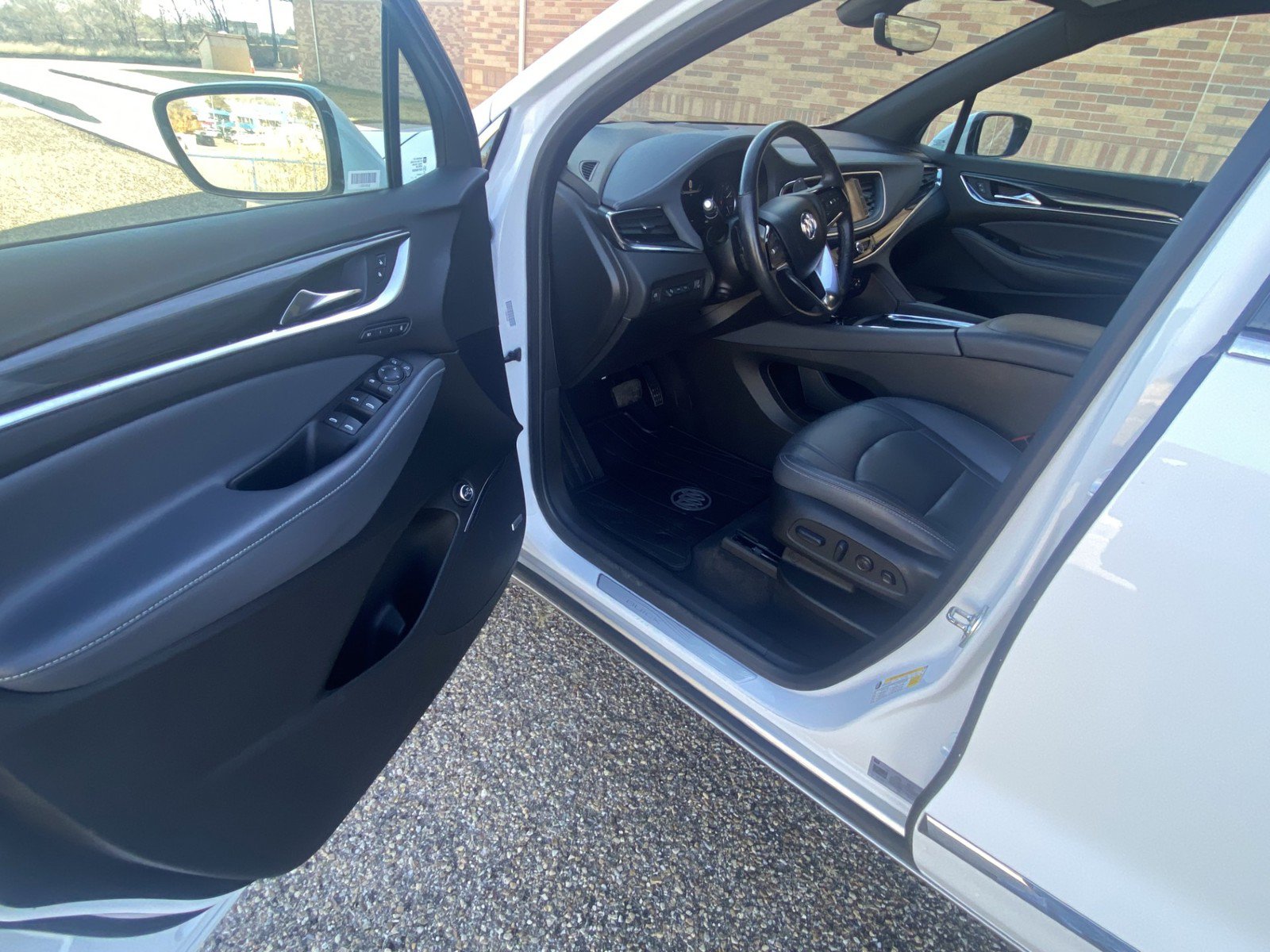 Used 2024 Buick Enclave Premium AWD/4WD image 12