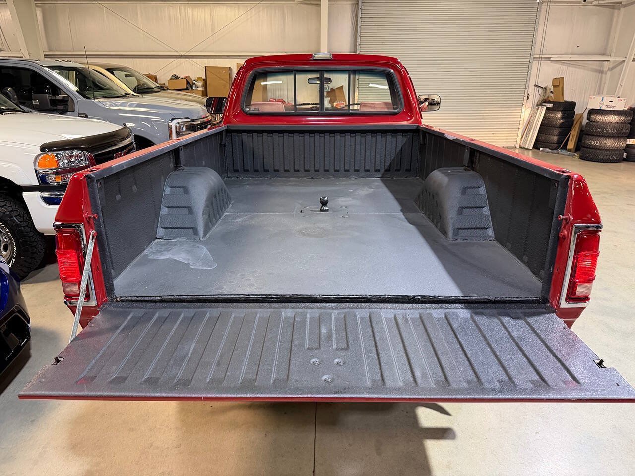 Used 1992 Dodge D/W Truck 250 AWD/4WD image 15