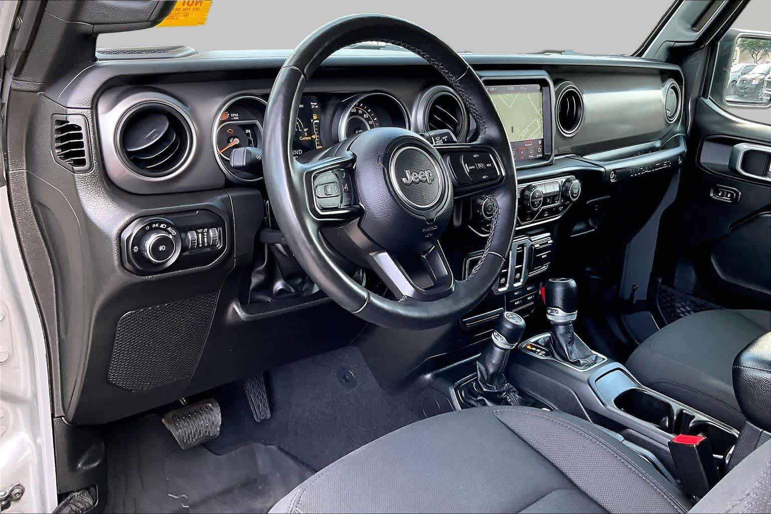 Used 2022 Jeep Wrangler Sport AWD/4WD image 13