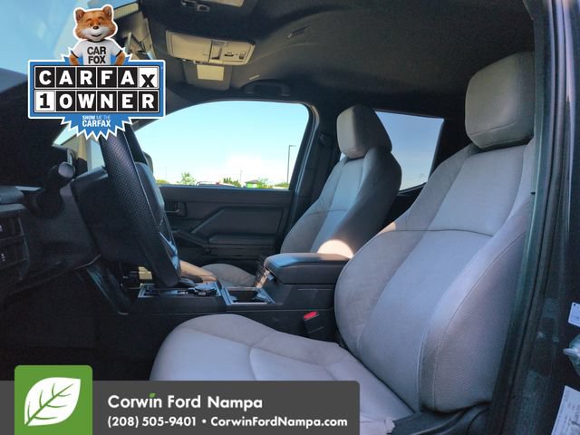 Used 2024 Toyota Tacoma SR5 AWD/4WD image 24