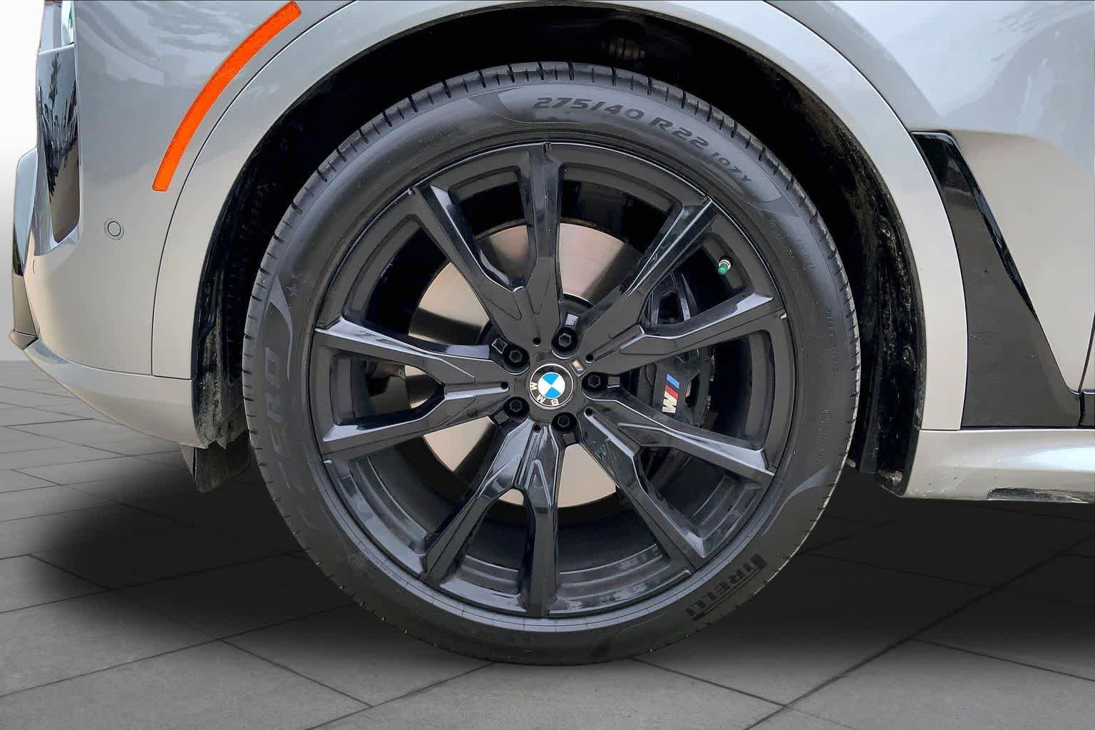 Certified 2025 BMW X7 xDrive40i w/ M Sport Package AWD/4WD image 10