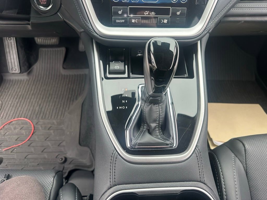 Used 2025 Subaru Outback Limited image 30