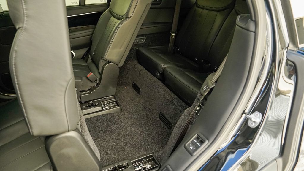Used 2023 Land Rover Range Rover Long Wheelbase Autobiography AWD/4WD image 72
