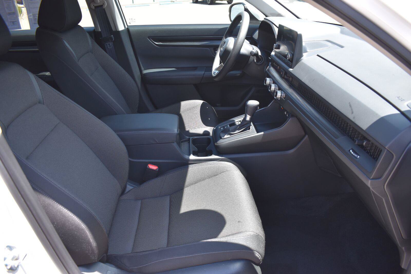 Used 2025 Honda CR-V EX image 16