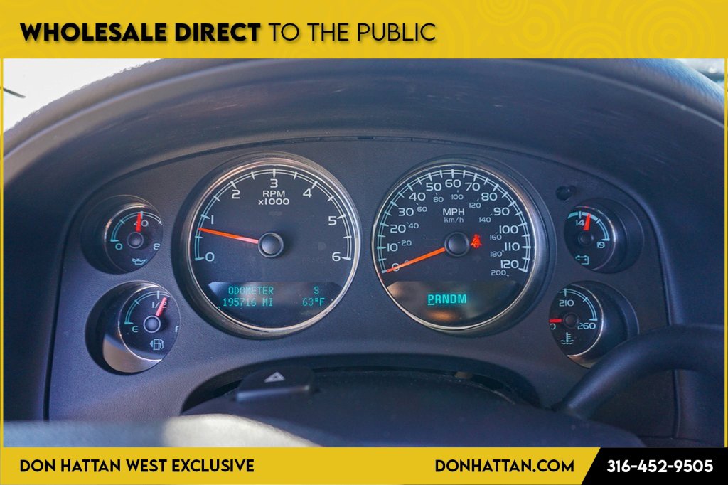 Used 2011 Chevrolet Suburban LT image 6