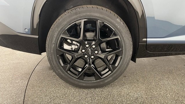 Used 2025 Chevrolet Traverse RS image 52