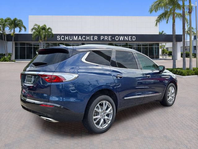 Used 2024 Buick Enclave Essence w/ Experience Buick Package FWD image 7