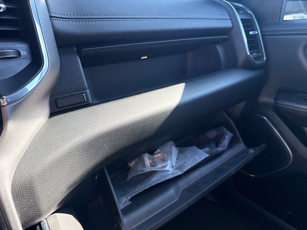Used 2025 RAM 1500 Laramie AWD/4WD image 22