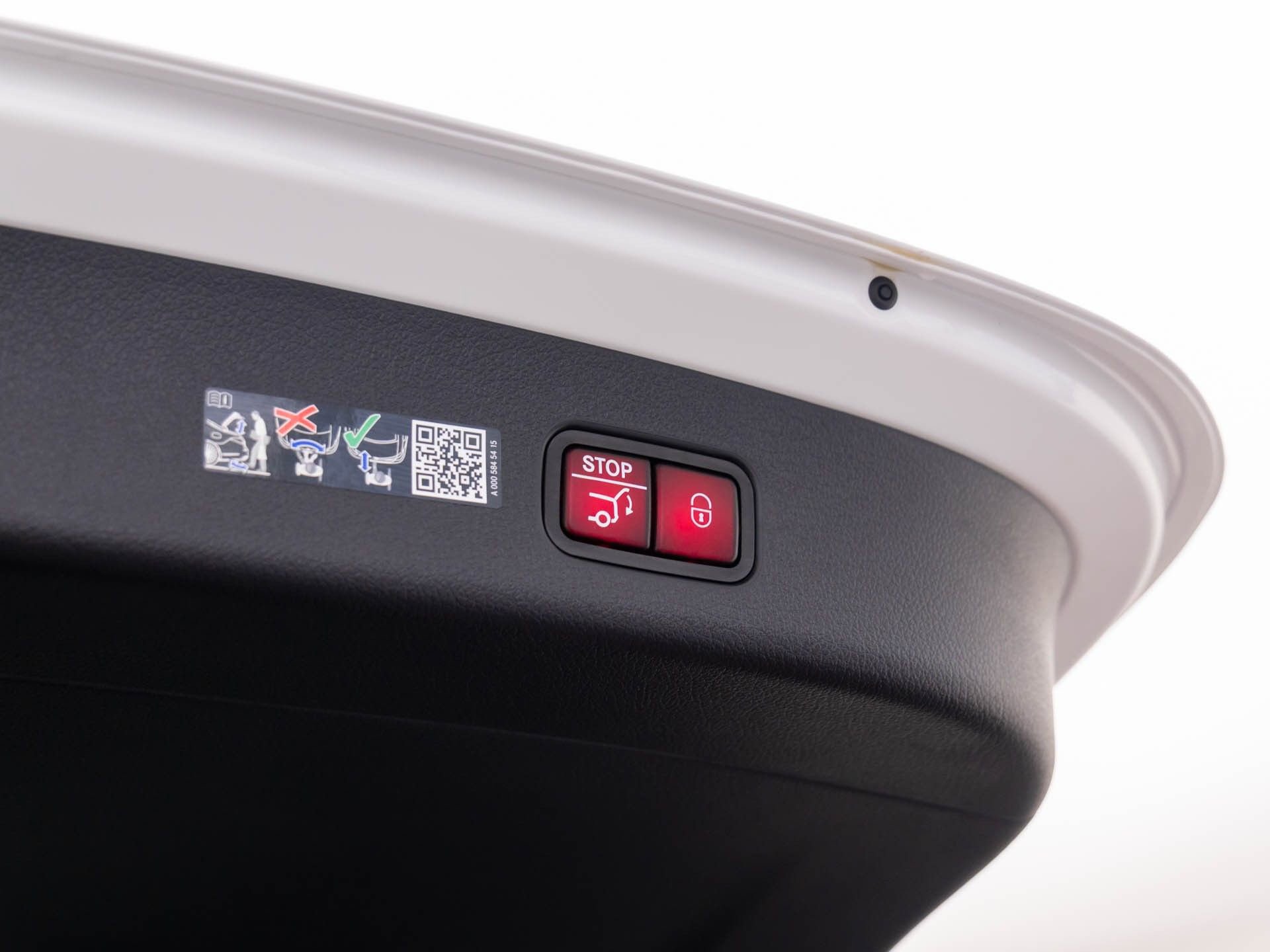 New 2025 Mercedes-Benz GLC 350e 4MATIC image 30