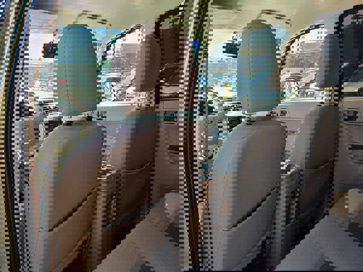 Used 2008 Ford Escape 2WD Hybrid image 25