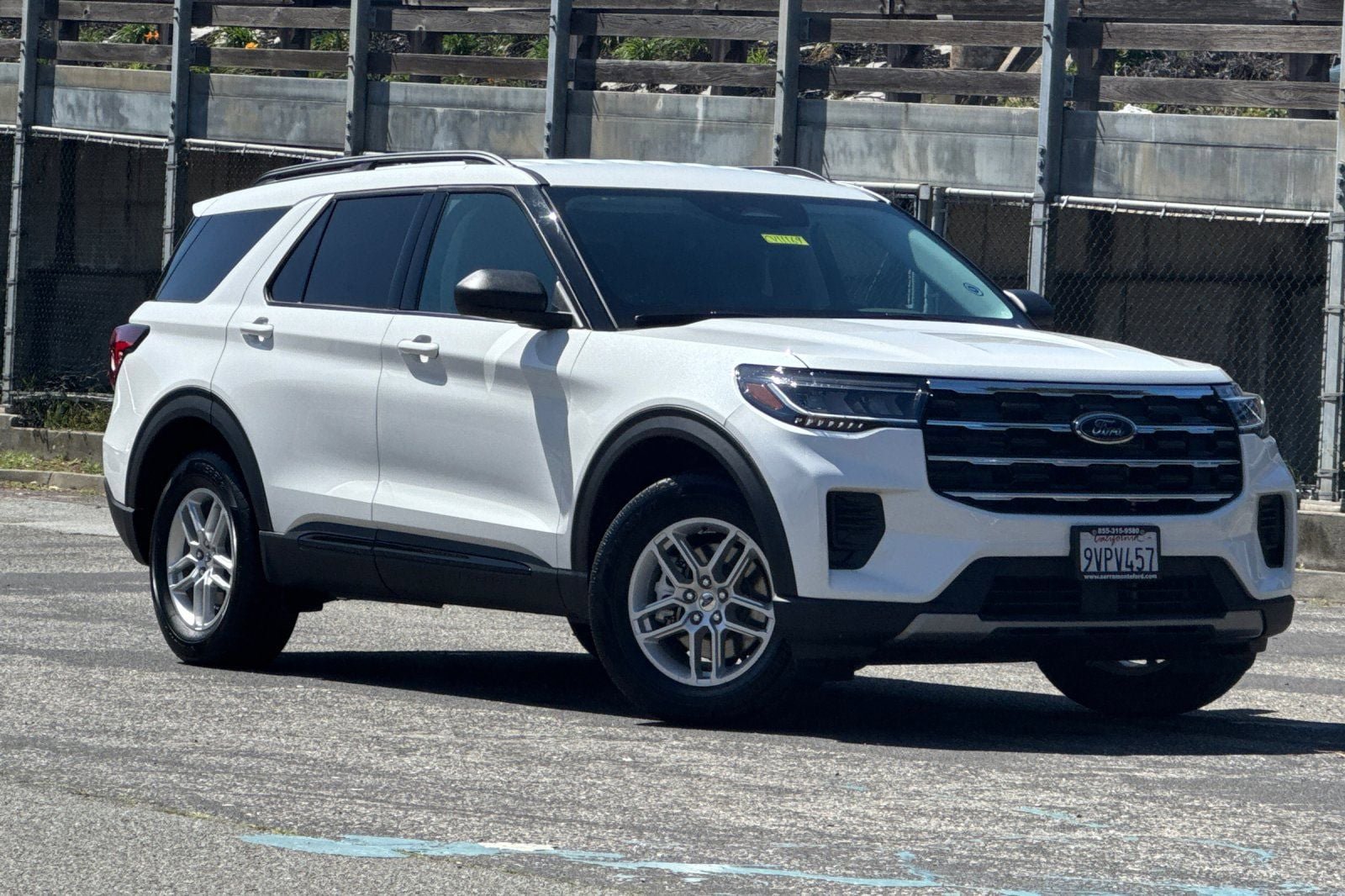 Used 2026 Ford Explorer Active image 2