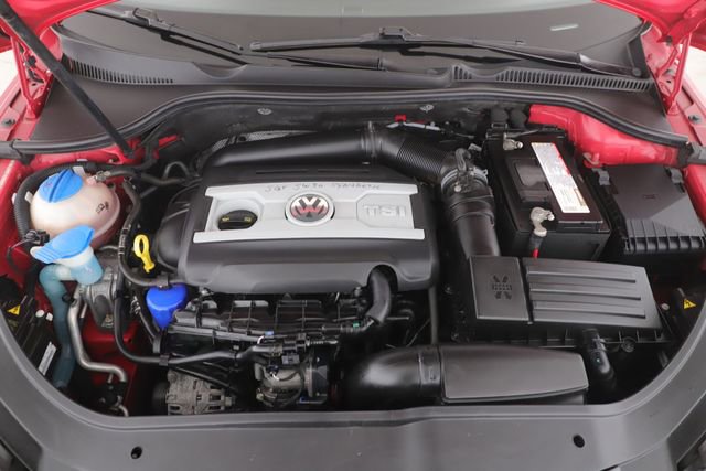 Used 2014 Volkswagen Eos w/ Sport Package image 15