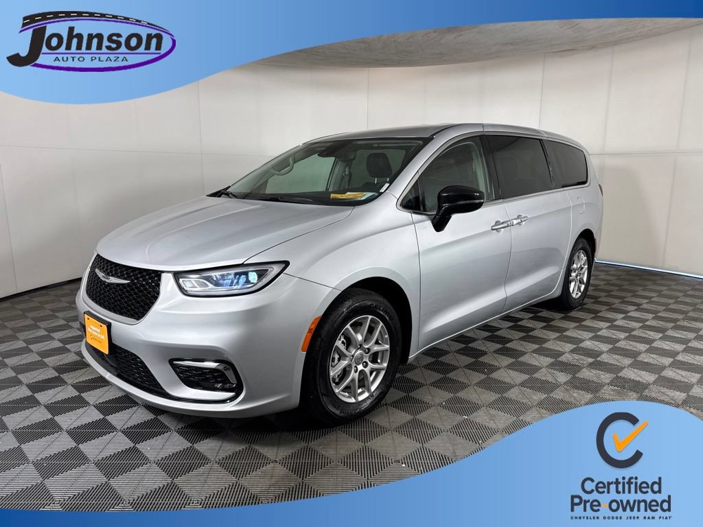Certified 2024 Chrysler Pacifica Touring-L FWD image 1