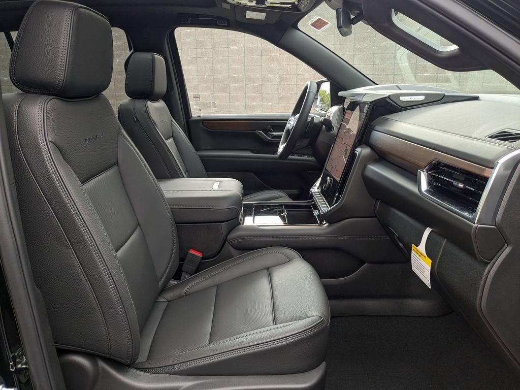 New 2026 GMC Yukon Denali w/ Sun & Power Step Package image 25