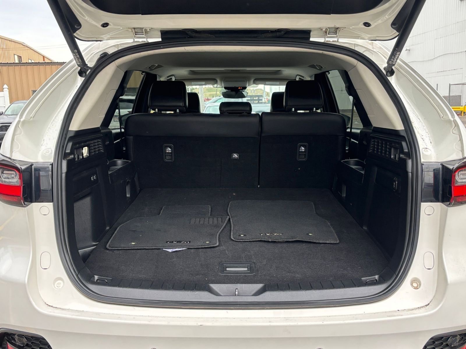 Used 2025 MAZDA CX-70 3.3 Turbo w/ Preferred Package image 28