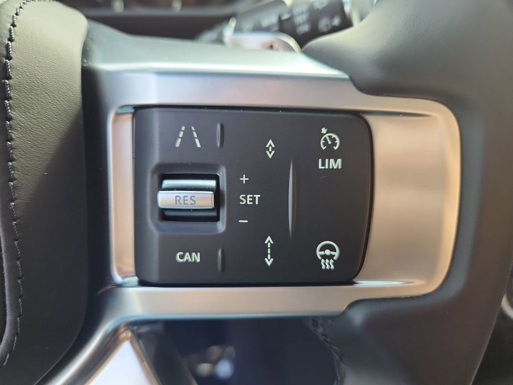 New 2026 Land Rover Discovery Limited Edition image 20