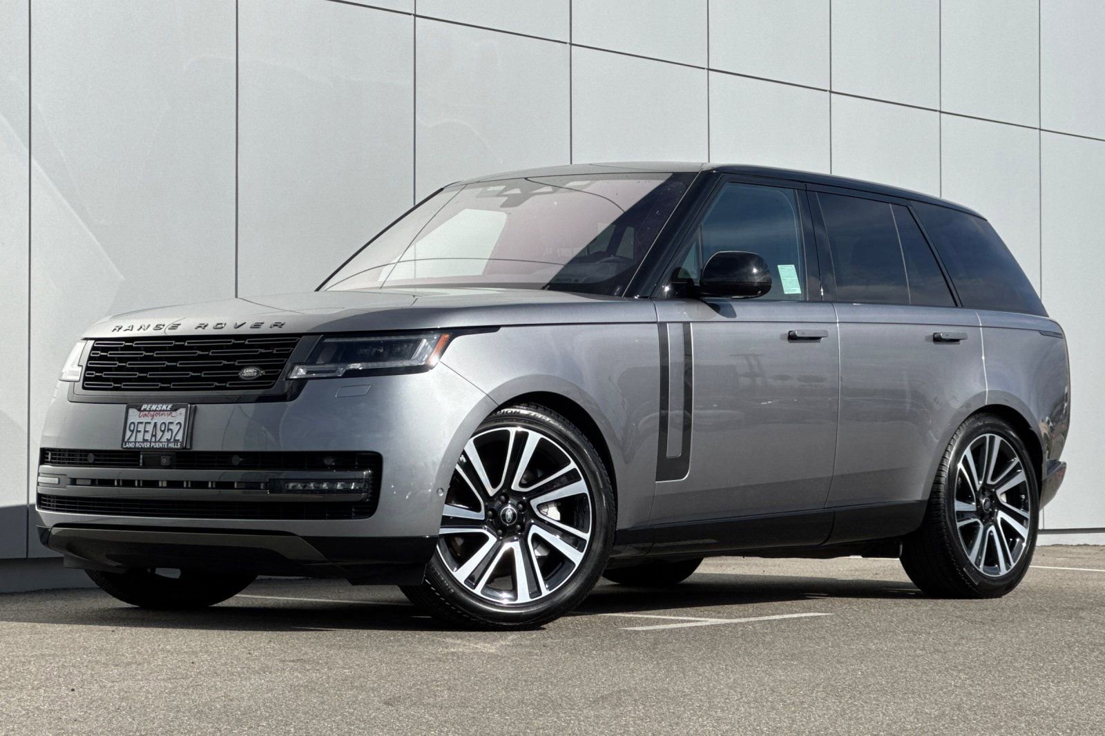 Used 2023 Land Rover Range Rover SE