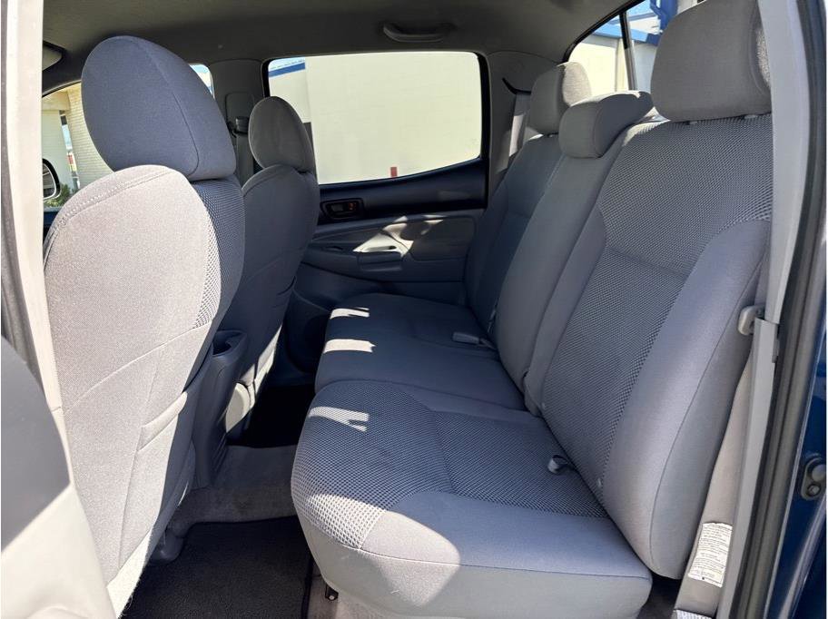 Used 2005 Toyota Tacoma w/ TRD Off-Road Package image 15