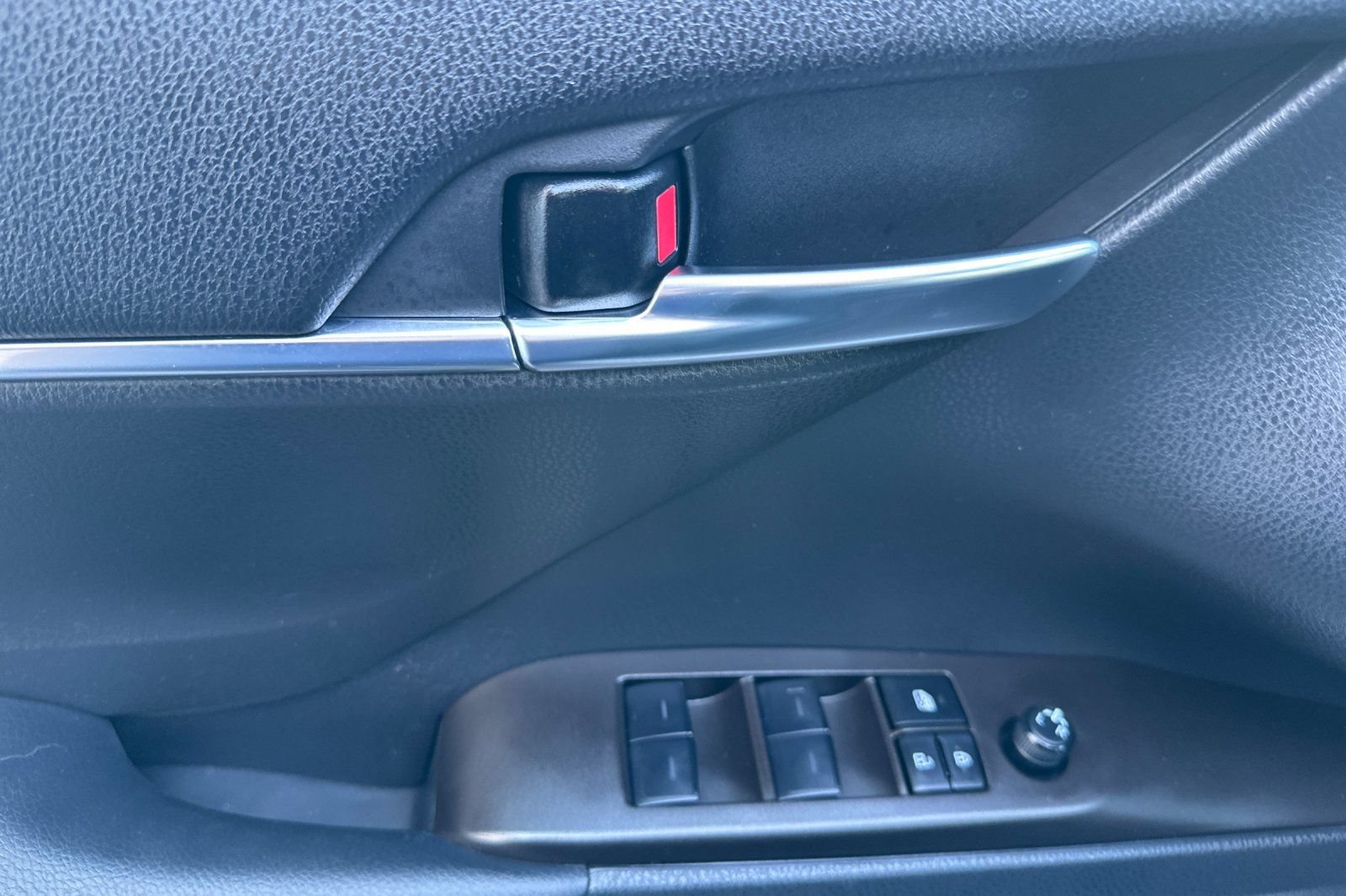 Certified 2024 Toyota Camry SE FWD image 11