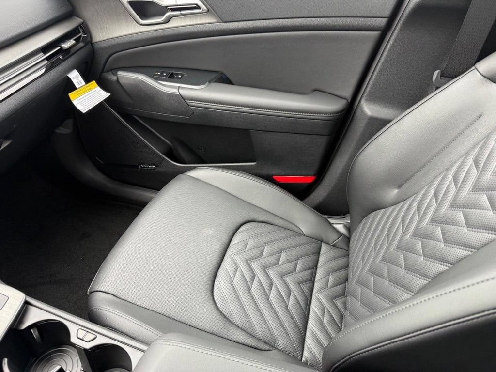 New 2026 Kia Sportage X-Line w/ X-Line Technology Package AWD/4WD image 18