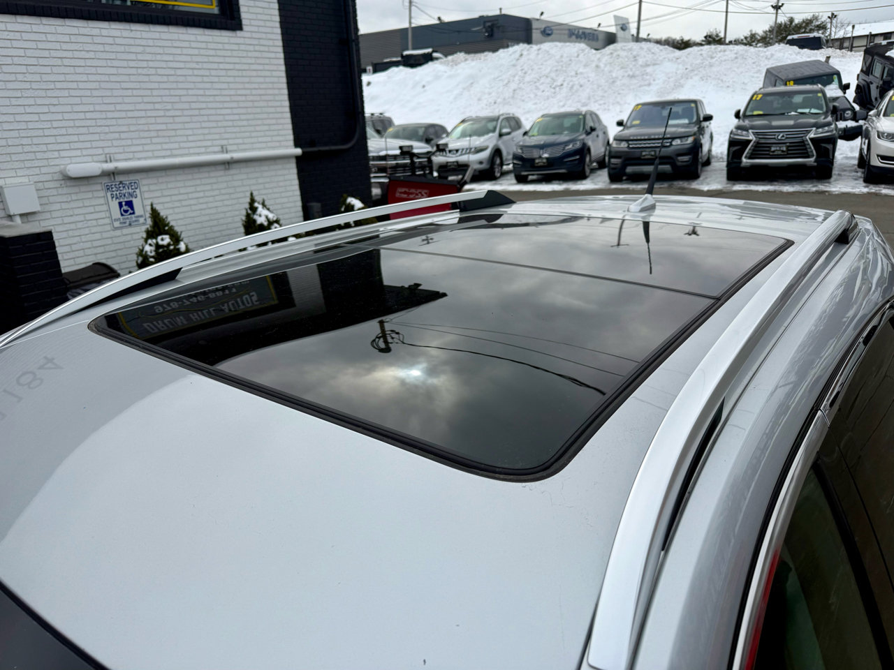 Used 2011 Cadillac SRX Luxury image 14