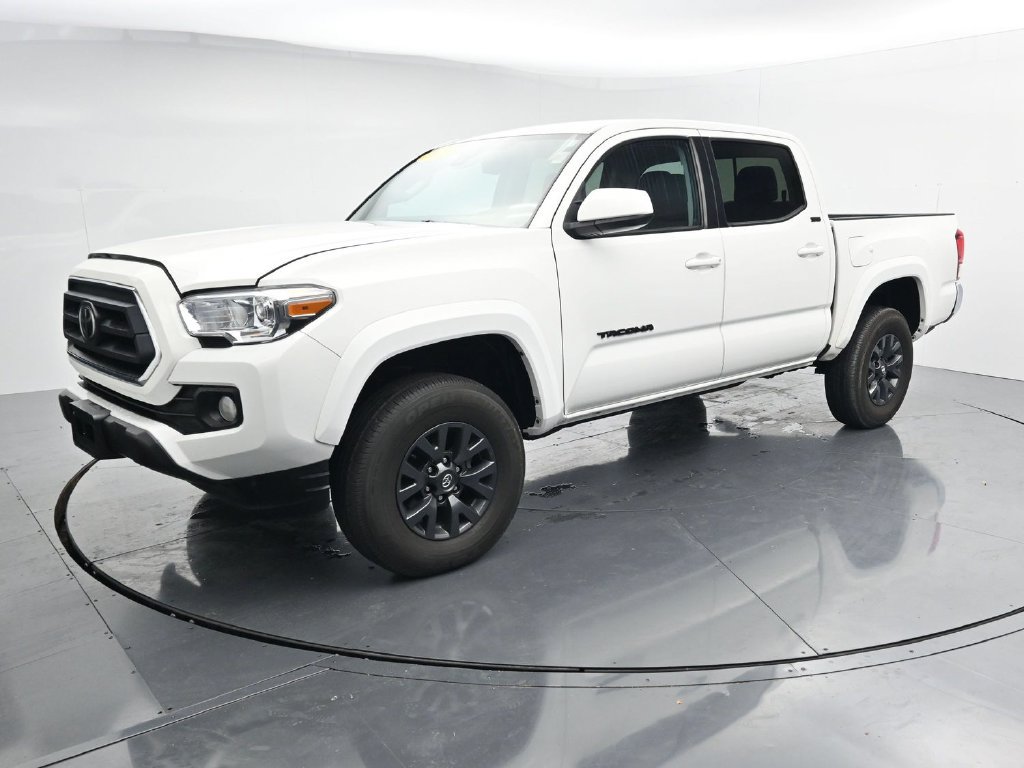 Used 2023 Toyota Tacoma SR5 AWD/4WD image 4
