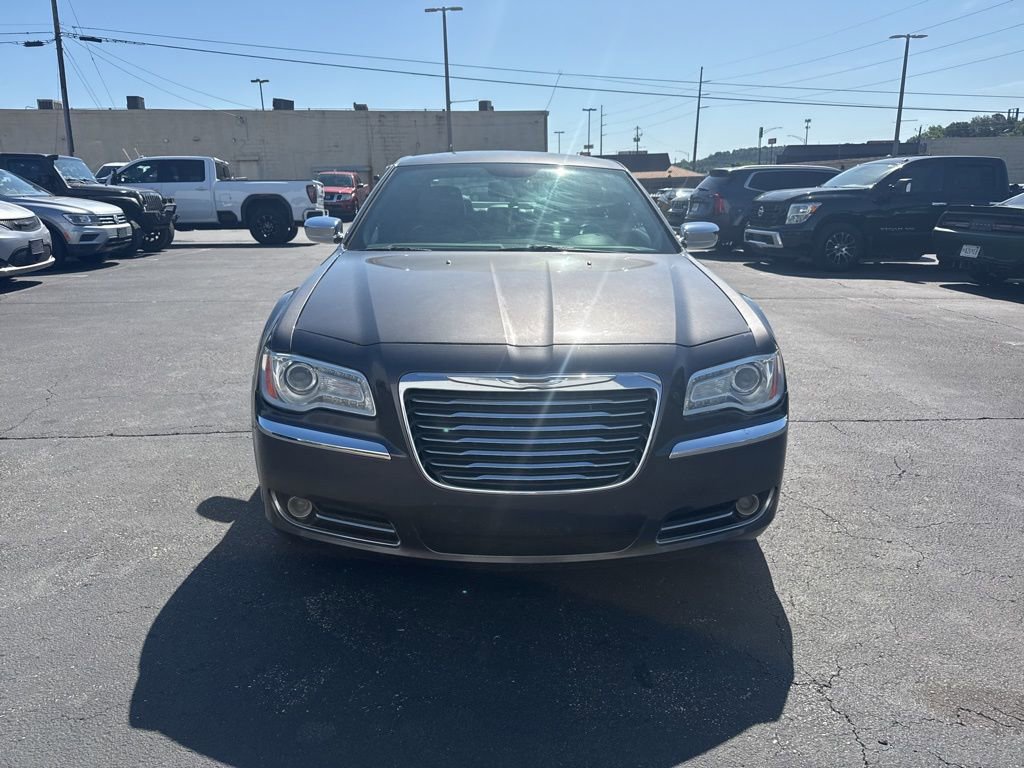 Used 2014 Chrysler 300 C image 15