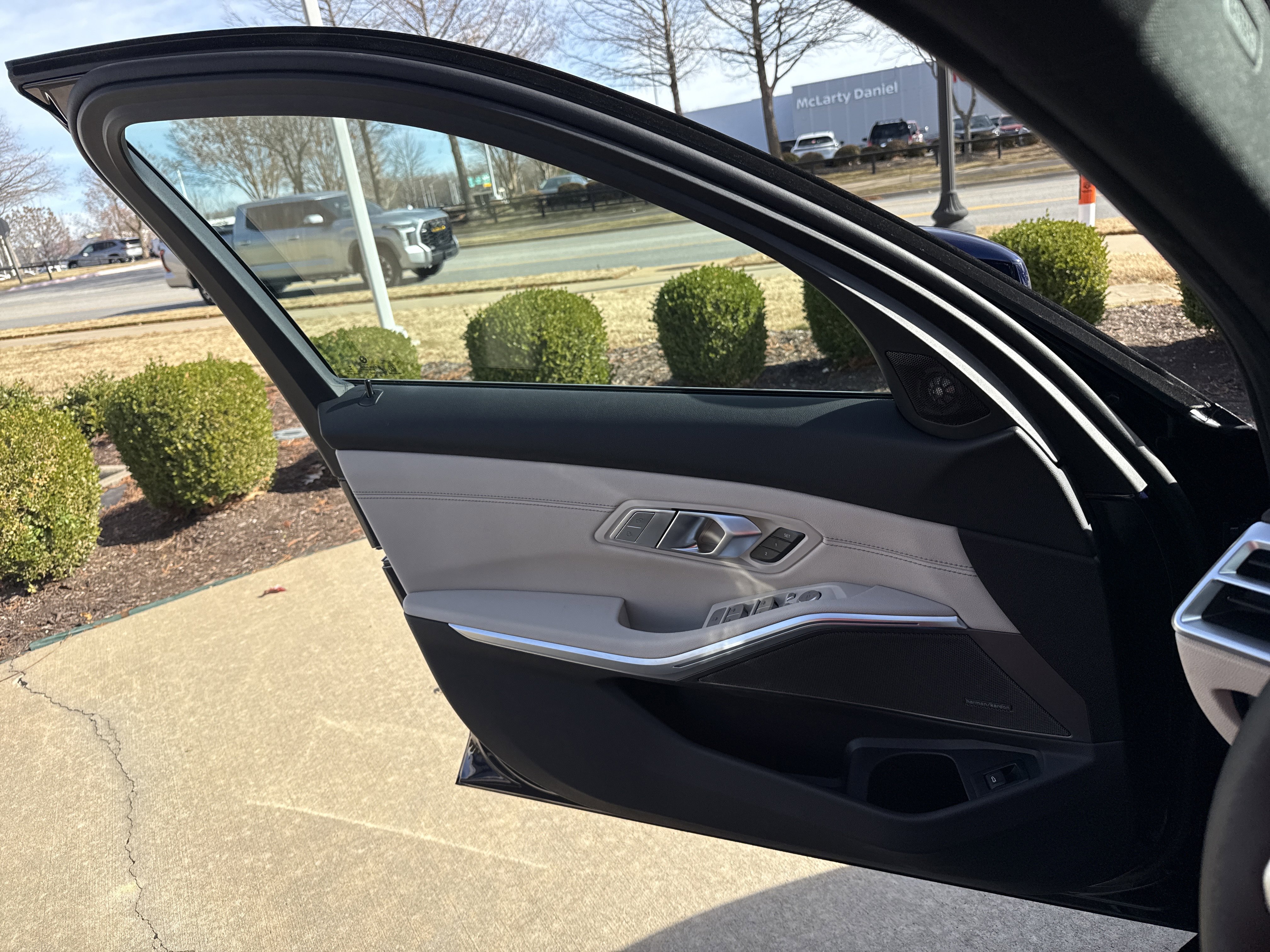 New 2026 BMW 330i xDrive Sedan w/ M Sport Package AWD/4WD image 20