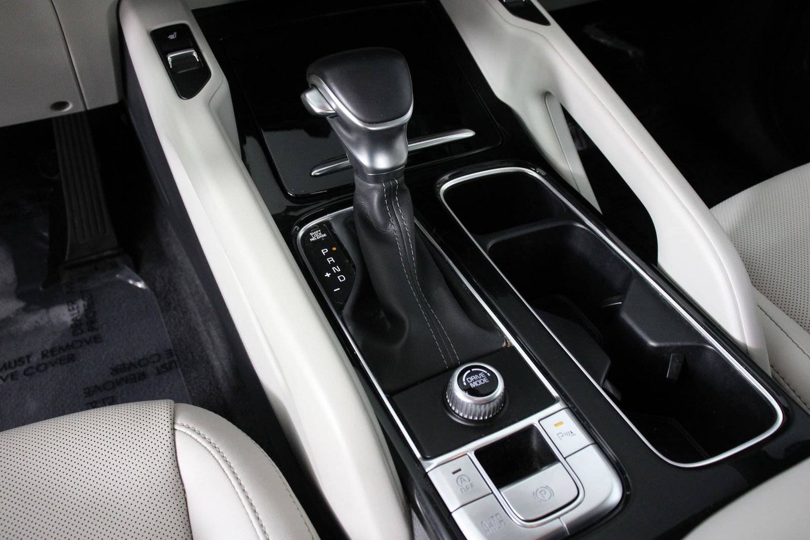 Used 2023 Kia Telluride S image 15