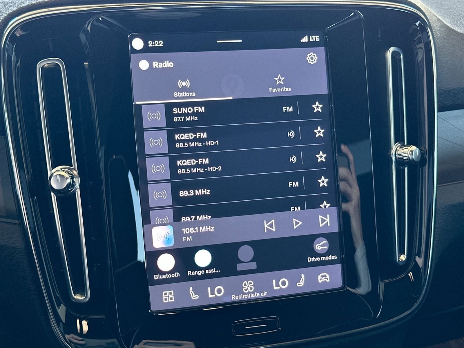 Certified 2023 Volvo C40 P8 Recharge Plus AWD/4WD image 22