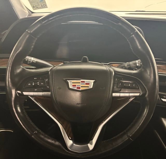 Used 2022 Cadillac Escalade Premium Luxury Platinum RWD image 27