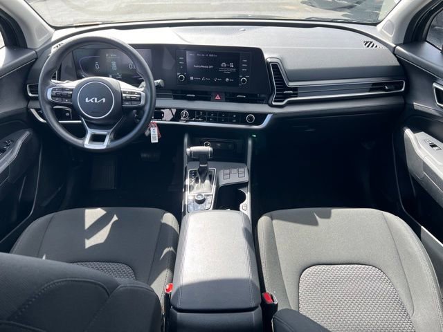 Certified 2025 Kia Sportage LX image 12