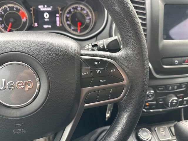 Used 2019 Jeep Cherokee Latitude w/ Popular Appearance Group image 23