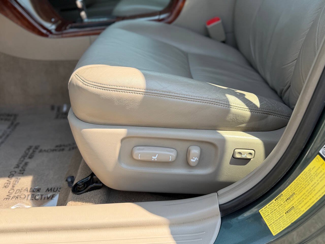Used 2006 Toyota Camry XLE w/ VSC & Side Airbag Pkg FWD image 7