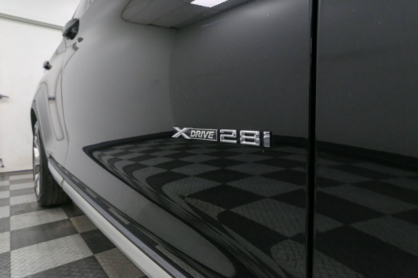 Used 2017 BMW X3 xDrive28i AWD/4WD image 8