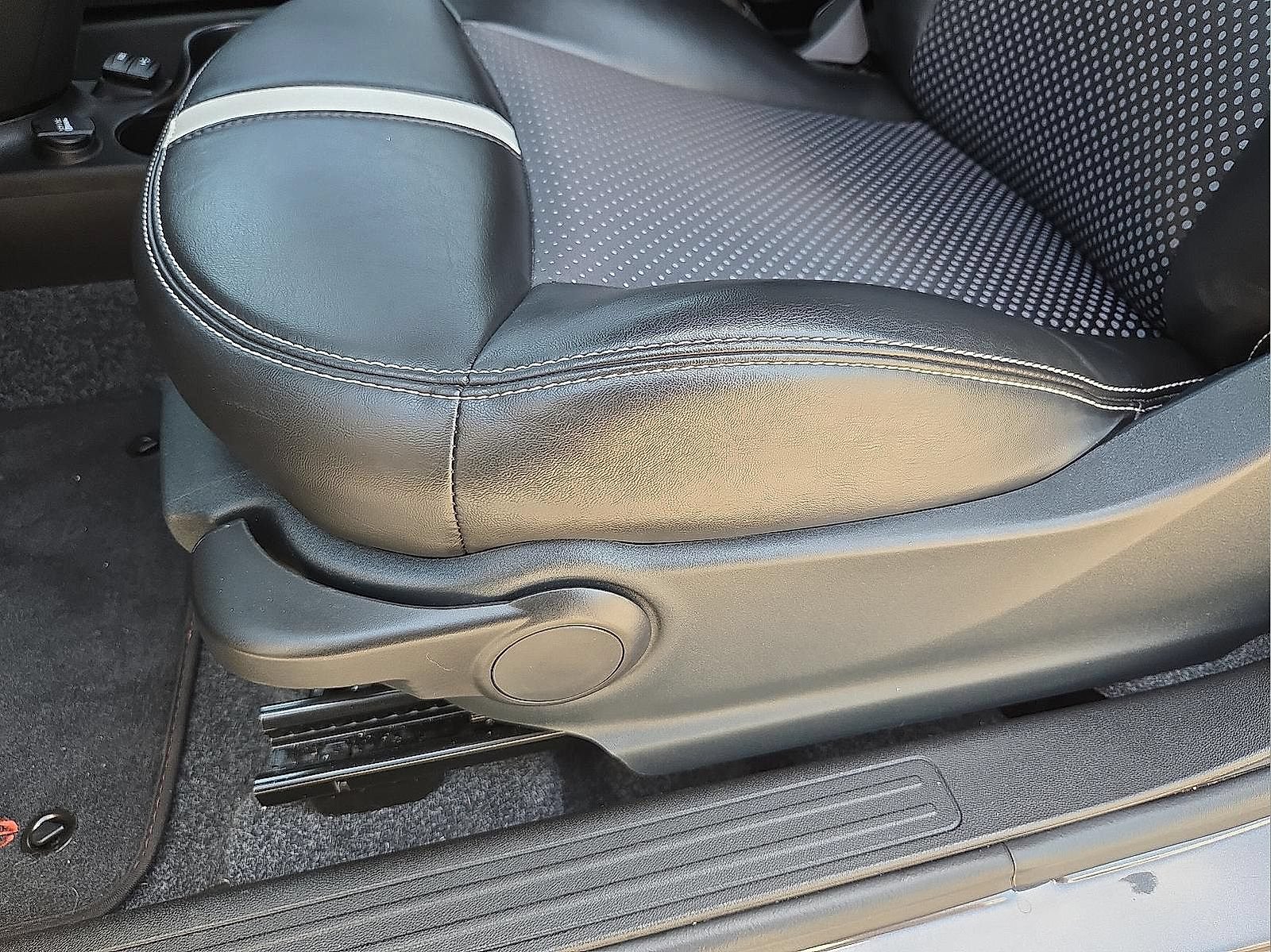 Used 2019 FIAT 500 e FWD image 21