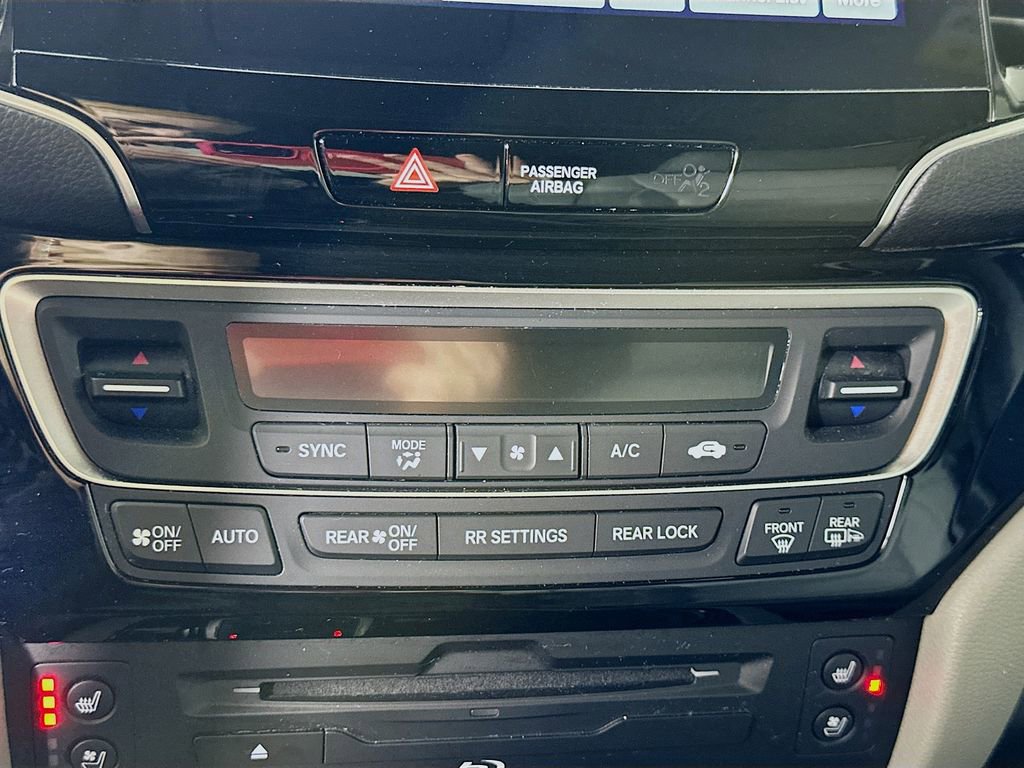 Used 2019 Honda Pilot Elite image 28