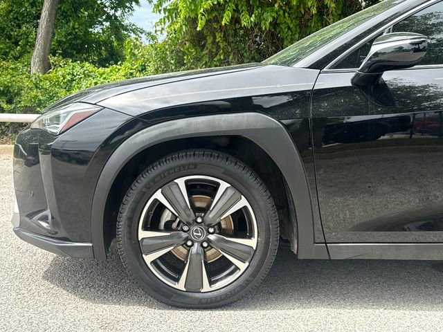 Used 2020 Lexus UX 200 w/ Accessory Package 2 FWD image 5