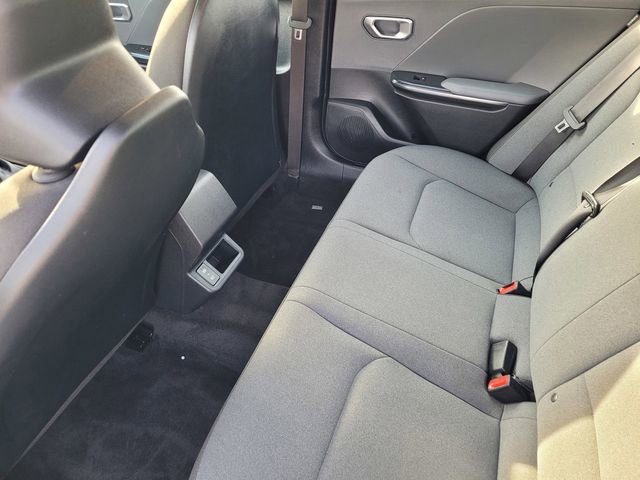 Used 2025 Kia K4 LX image 9