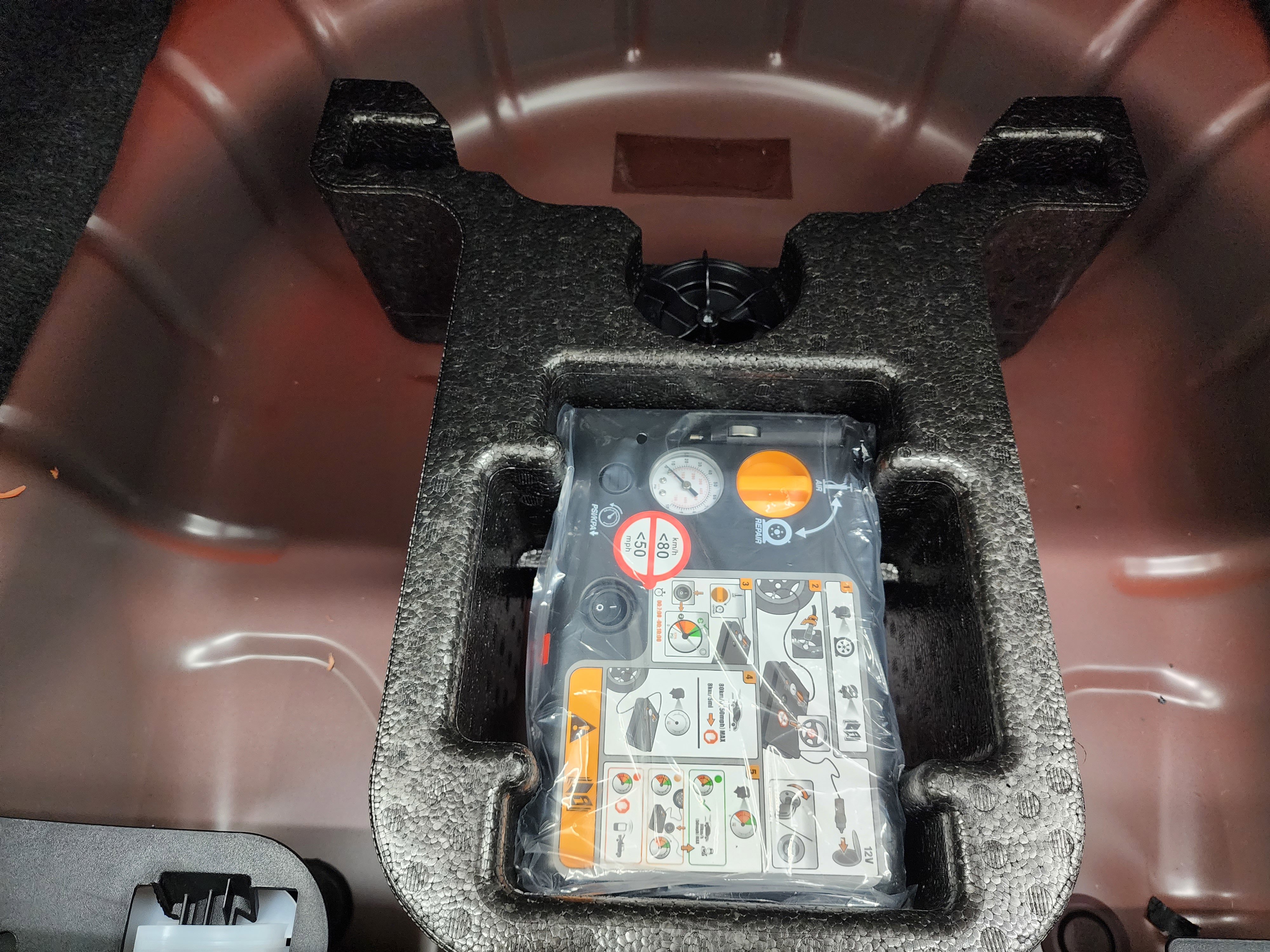 Used 2022 Ford Mustang Shelby GT500 w/ Technology Package image 26