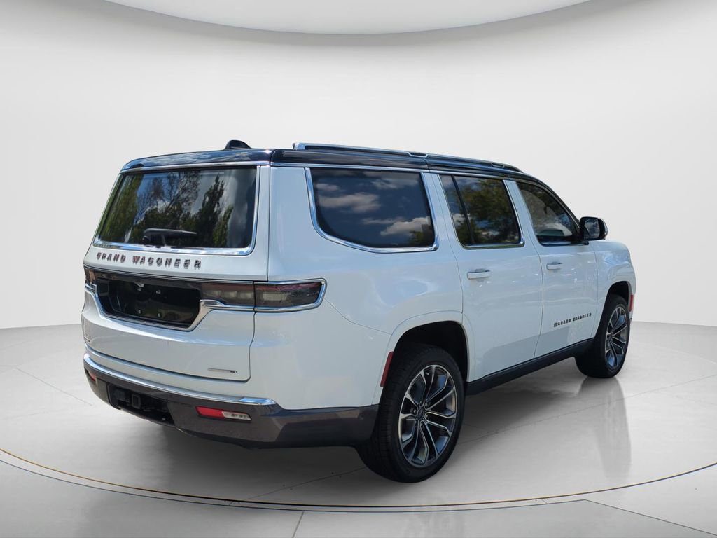Used 2022 Jeep Grand Wagoneer Series III w/ Rear Seat Video Group 1 image 4